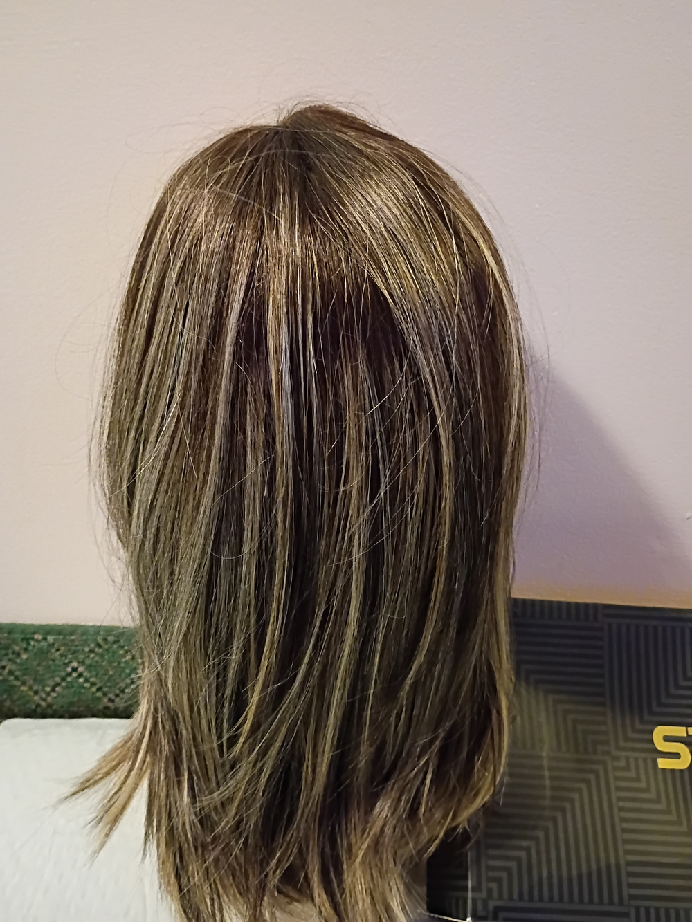 Stylish Women's Brown Blonde Highlighted Wig - Unbranded - Picture 4 of 8